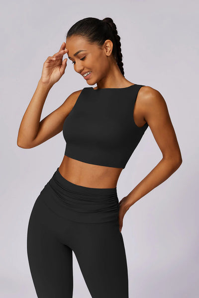 MALYRA Stilvolles Sport-Outfit: Zweiteiliges Set mit rückenfreiem Top