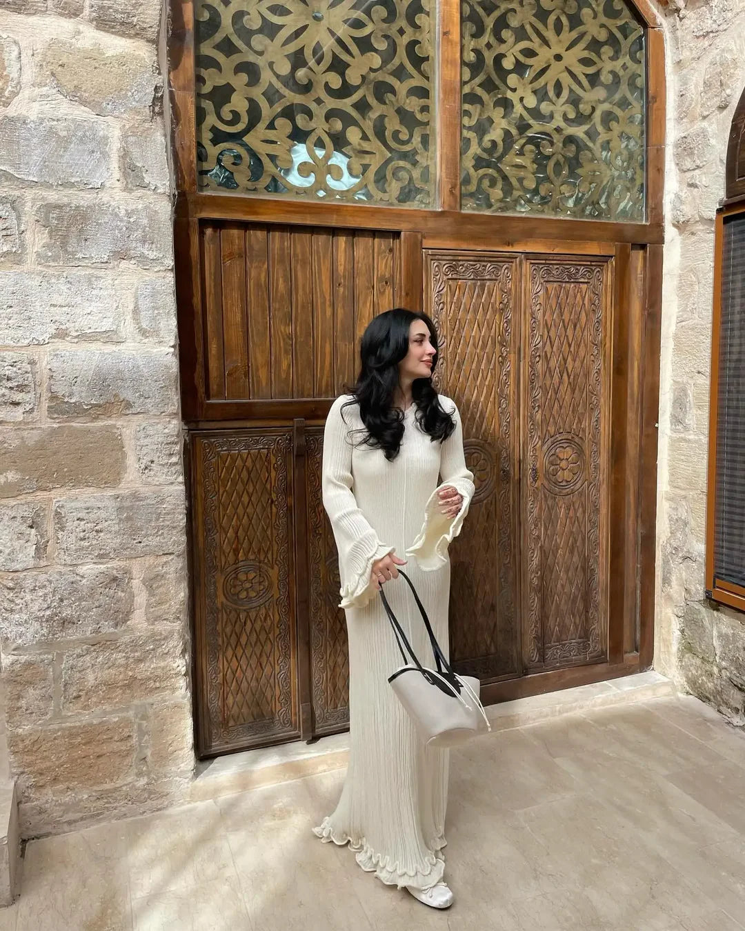 MALYRA Elegantes Maxikleid mit Romantischen Rüschen